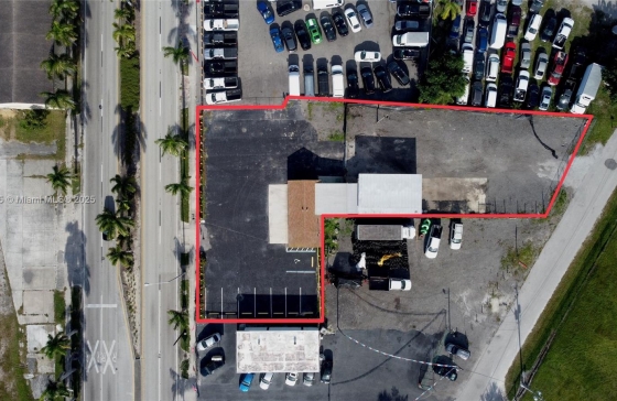 3340  Palm Beach Blvd #