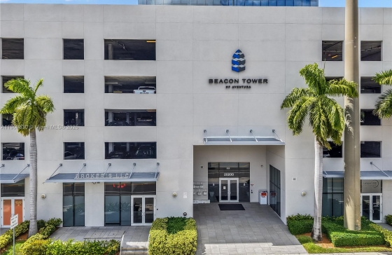 20200 W Dixie Hwy 1208 Hwy #