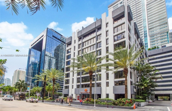 1110  Brickell Ave #804