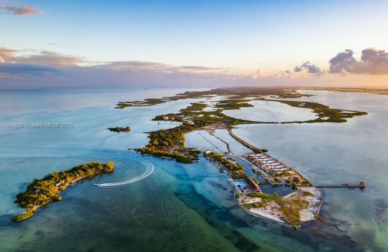 1 W Ambergris Caye #