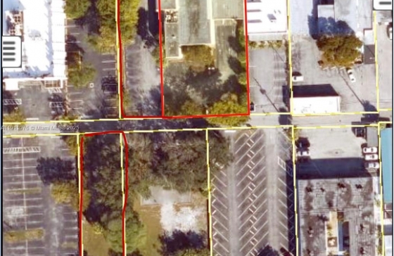 2434  Hollywood Blvd #