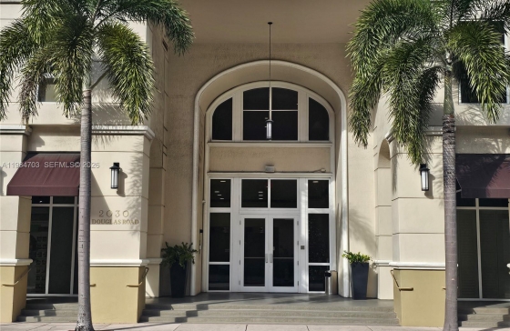 2030 S Douglas Rd #216