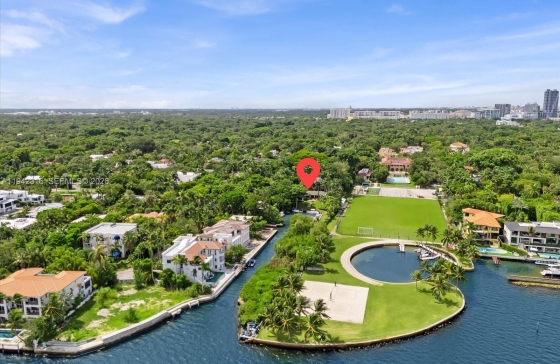 3373  Poinciana Ave #