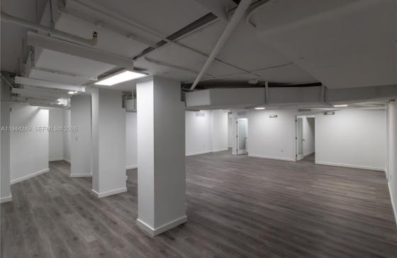 888  Biscayne Blvd #CU6