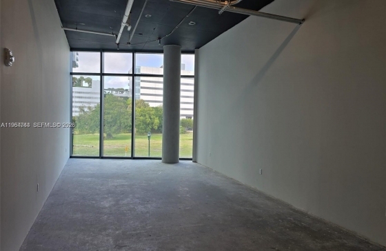 21290  Biscayne Blvd #204