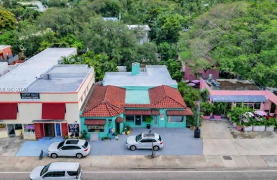 7613  Biscayne Blvd #