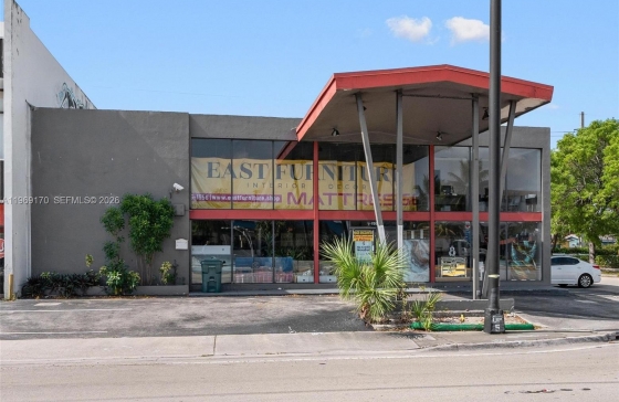 1500 E Commercial Blvd #