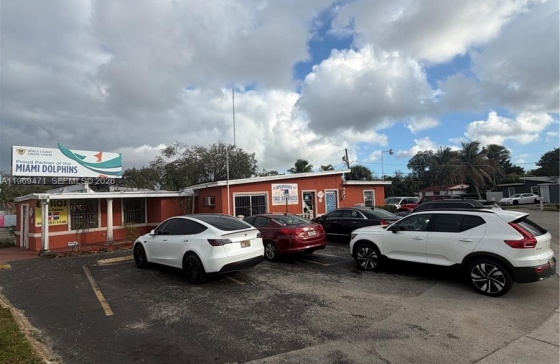 5720 W Hallandale Beach Blvd #