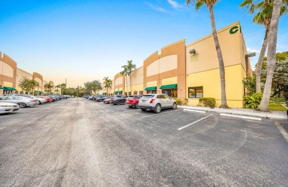 3718 SW 30th Ave #3718