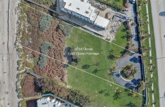 1245 NE Doubloon Dr #