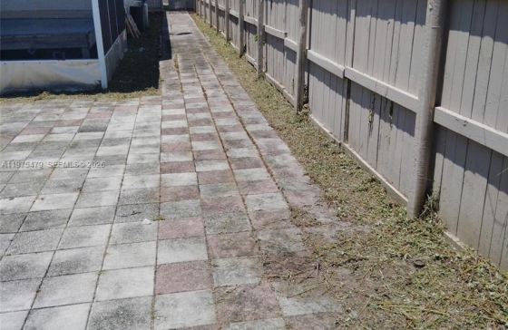 image25