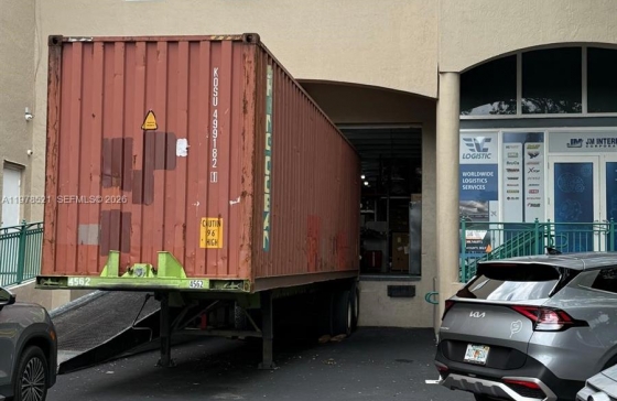 10200 NW 25th St #113