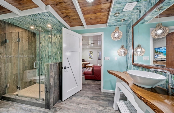 image73