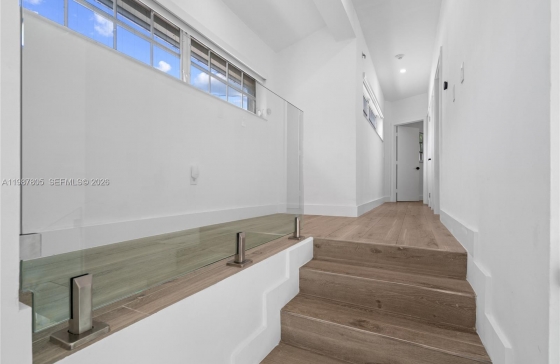 image28