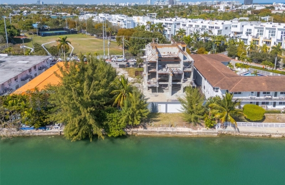 10 S Shore Dr #