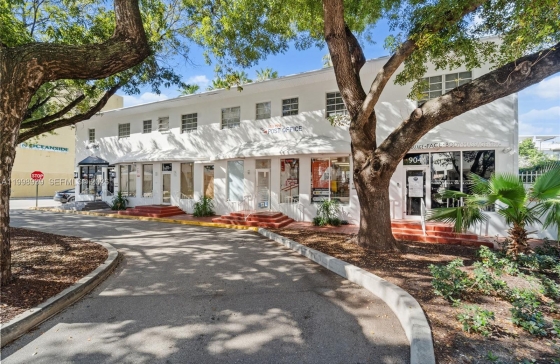 901  Pennsylvania Ave #