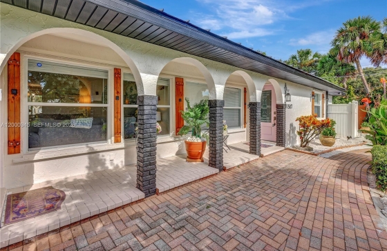 1505  Coral Ave #