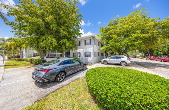 202  Lucerne Ave #1-14