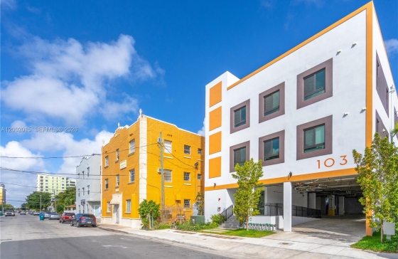 1037 NW 2nd St #