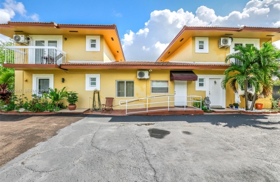 12085 W Dixie Hwy #