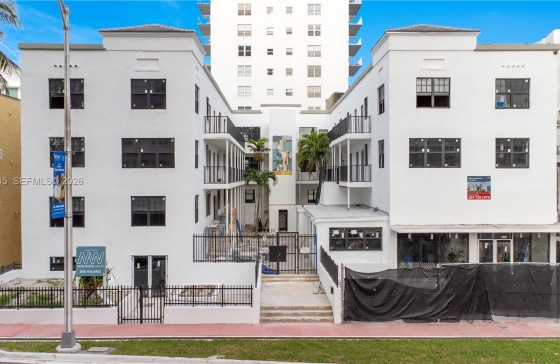 2814  Collins Ave #