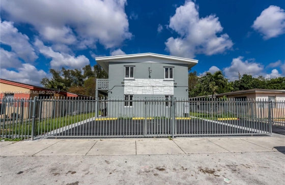 1430 NW 2nd Ave #