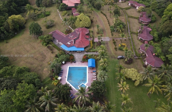   Hotel Monte Escondido 2 Km. Norte De La Escuela Sa #