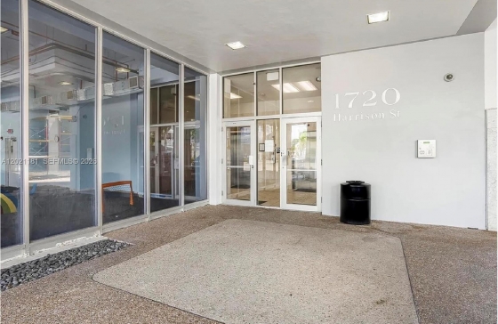 1720  Harrison St #5A