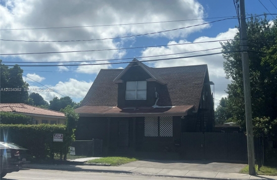 842 SW 12th Ave #