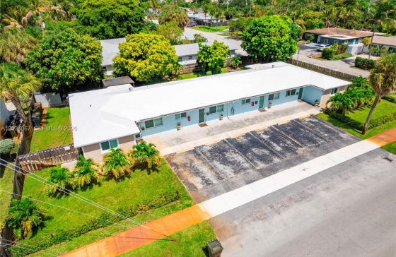 4008 NW 5th Ave #