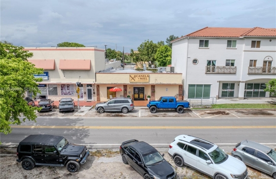 365 N Royal Poinciana Blvd #