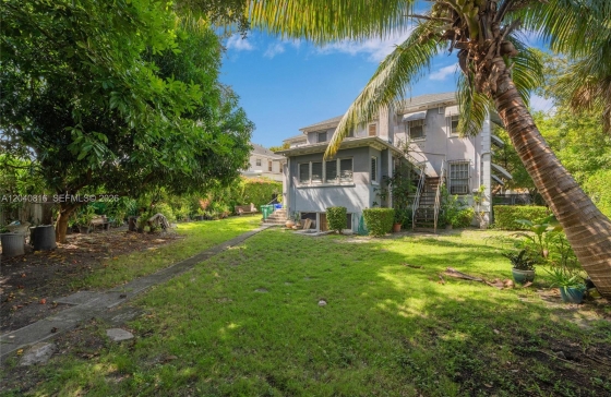 405 SW 11th Ave #