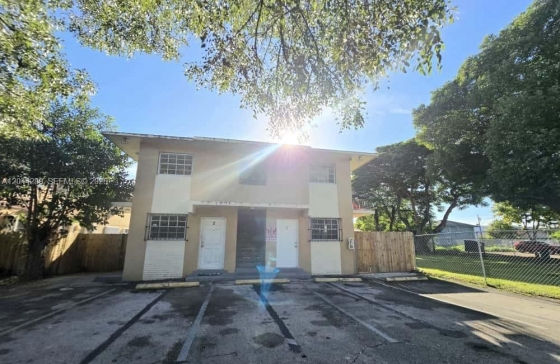 2835 NW 22nd Ave #