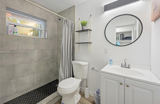 1730  Ne 7th St Unit 1-5 #