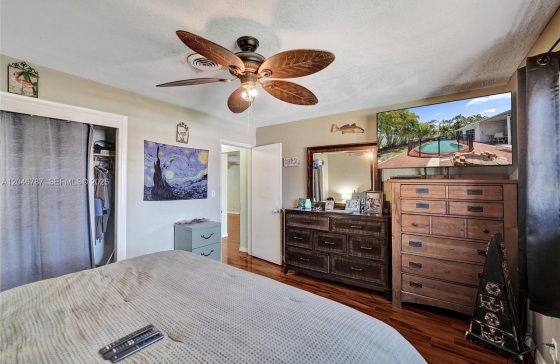 image32