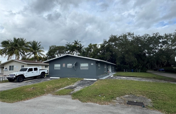 353 SW 19th Ave #