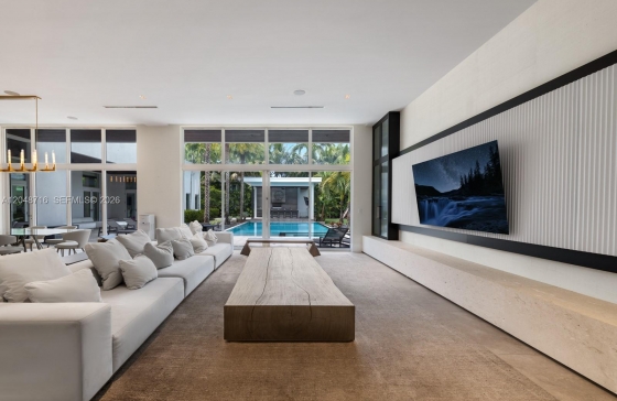image25
