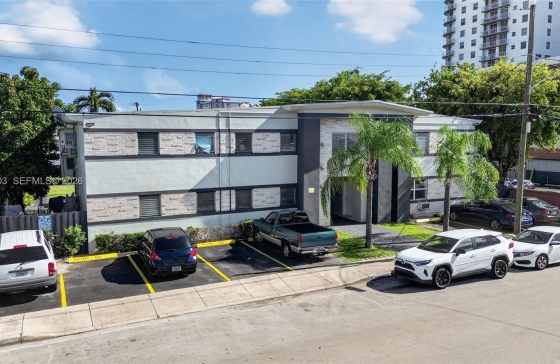 2170 NW Flagler Ter #