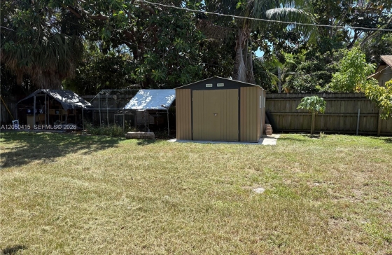 image25