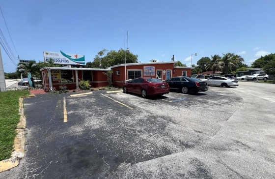 5720 W Hallandale Beach Blvd #