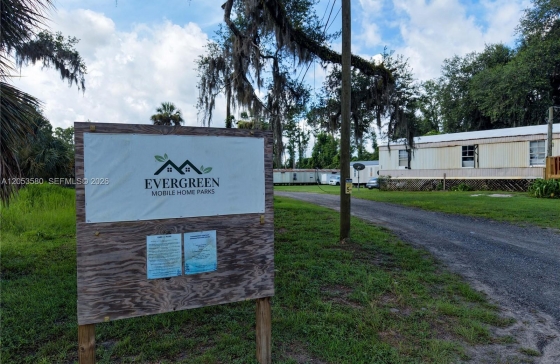 1269 W Roberts Aman Rd #