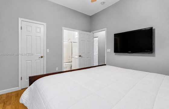 image26
