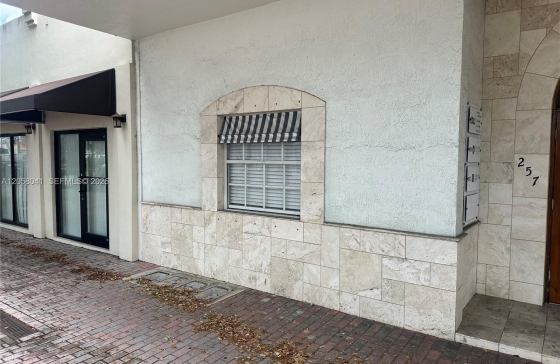 257 N Krome Ave #