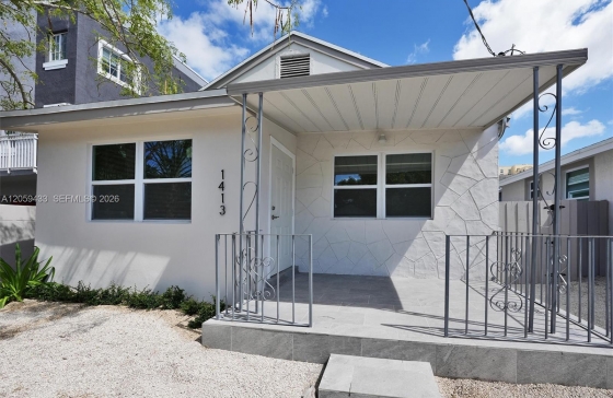 244 SW 14th Ave #
