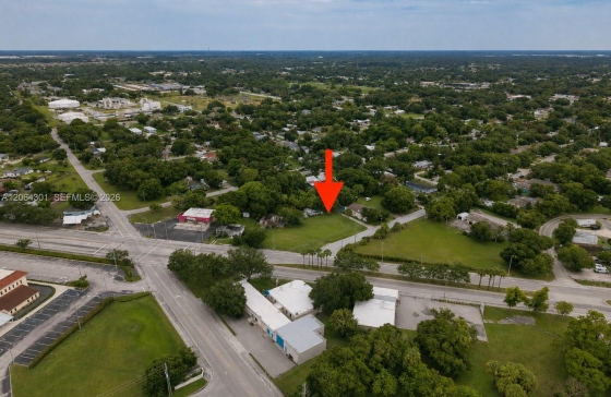 2108  Okeechobee Rd #