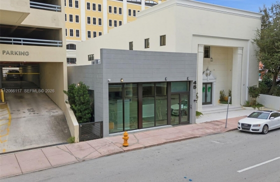 45  Valencia Ave #