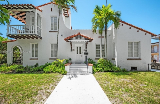36  Phoenetia Ave #