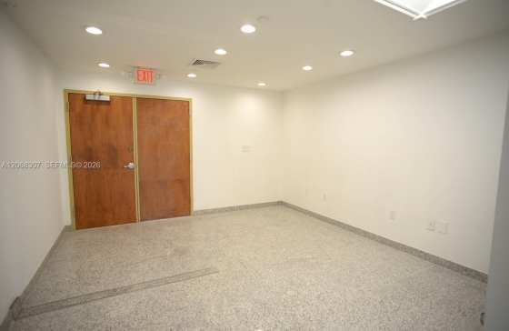 4300  Biscayne Blvd #201