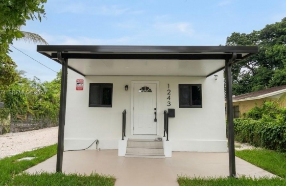 1243 NW 29th Ter #