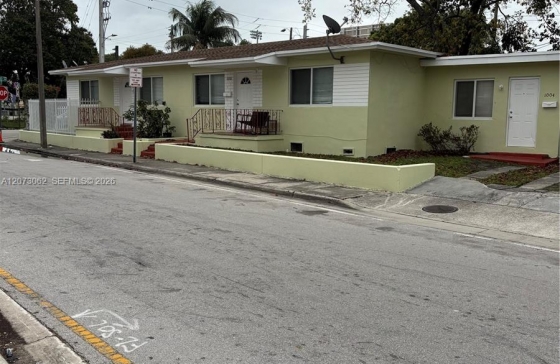 1000 NW 39th St #